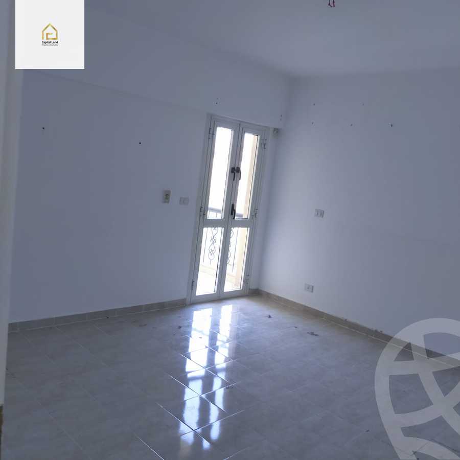 https://aqarmap.com.eg/en/listing/5987911-for-sale-cairo-new-cairo-lrhb-city-mtdd-lrhb-phase-9
