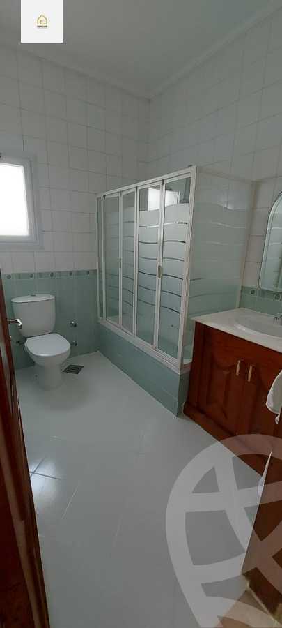 https://aqarmap.com.eg/en/listing/5988004-for-sale-cairo-new-cairo-lrhb-city-phase-1-ahmed-rami-st