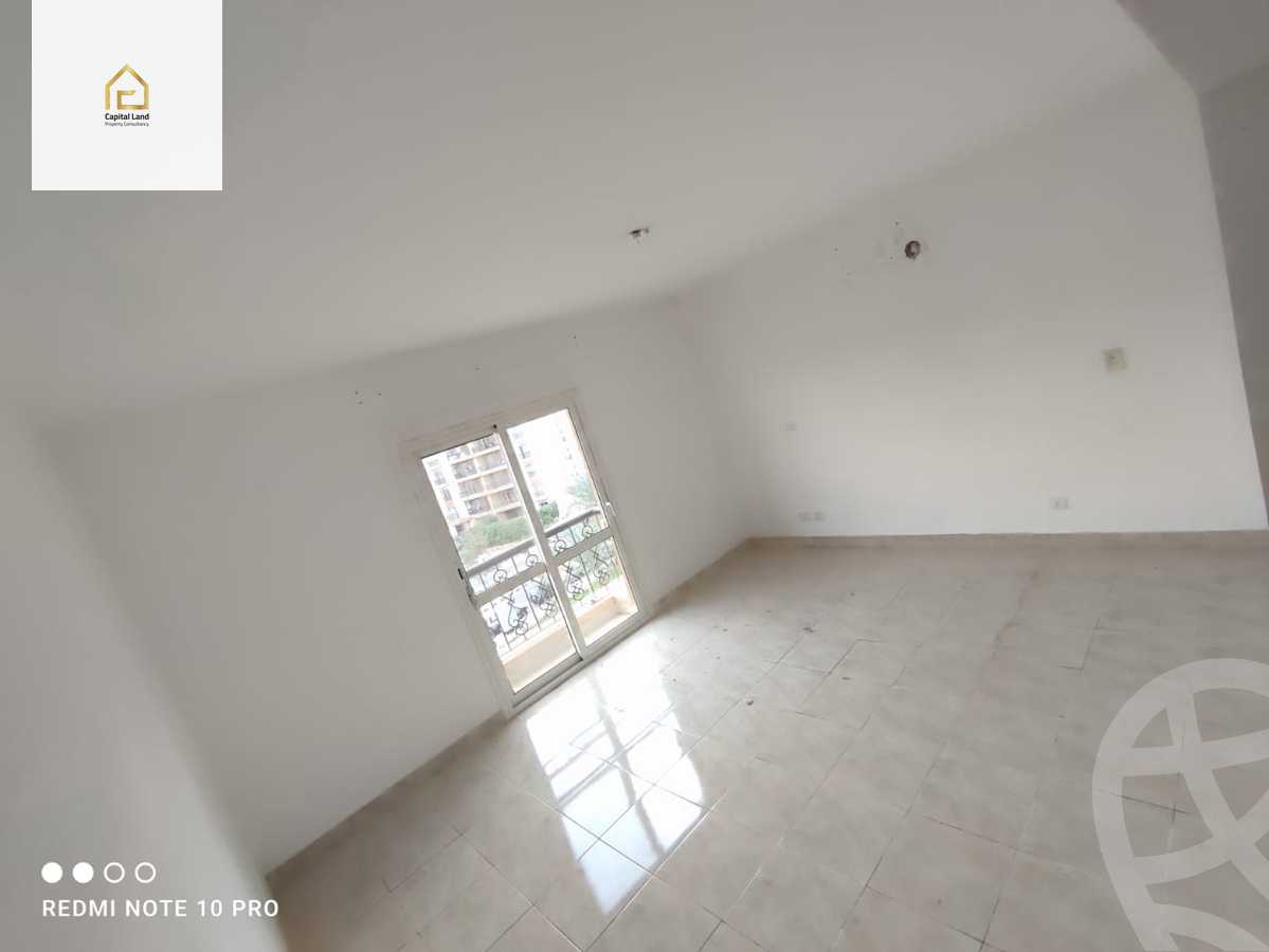 https://aqarmap.com.eg/en/listing/5997745-for-sale-cairo-new-cairo-lrhb-city-mtdd-lrhb-phase-7