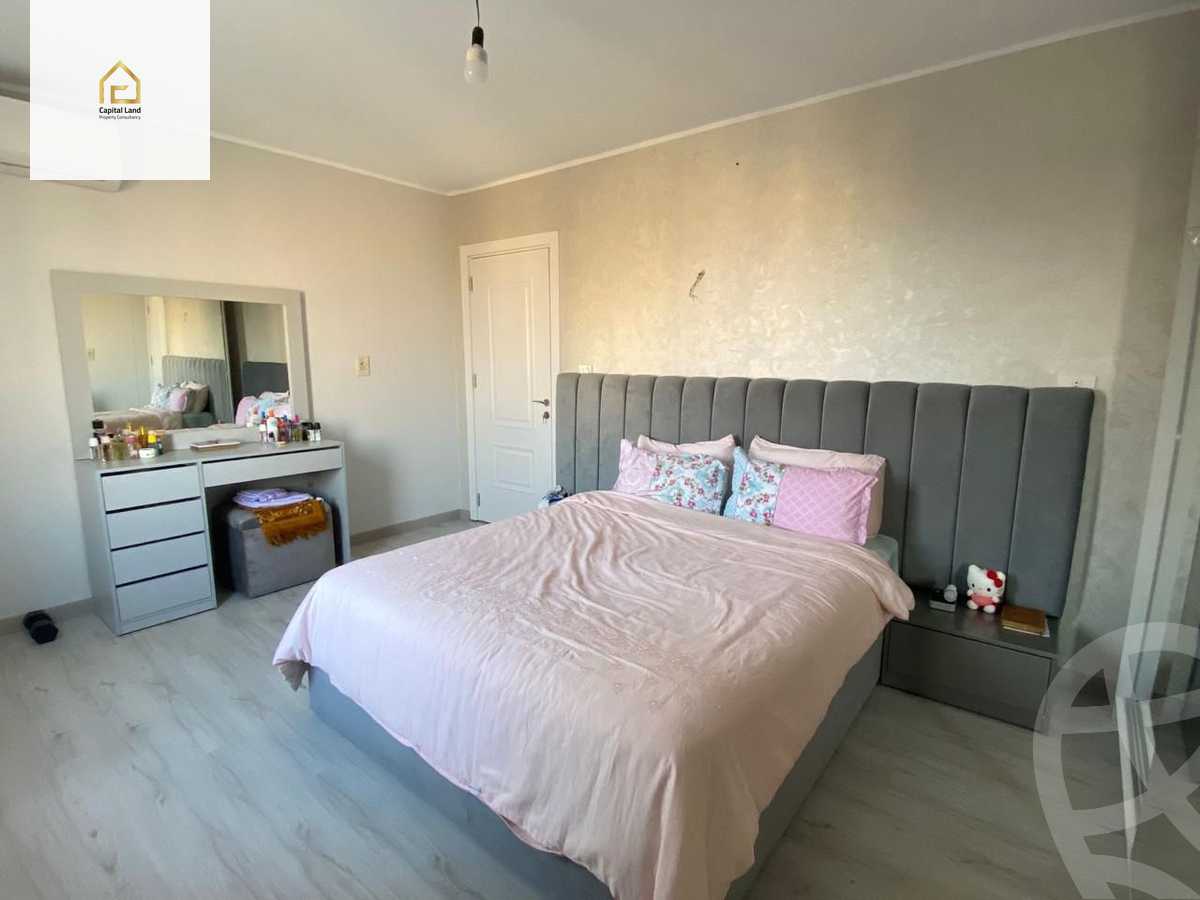 https://aqarmap.com.eg/en/listing/5997833-for-sale-cairo-new-cairo-lrhb-city-phase-4-mohammed-farid-st