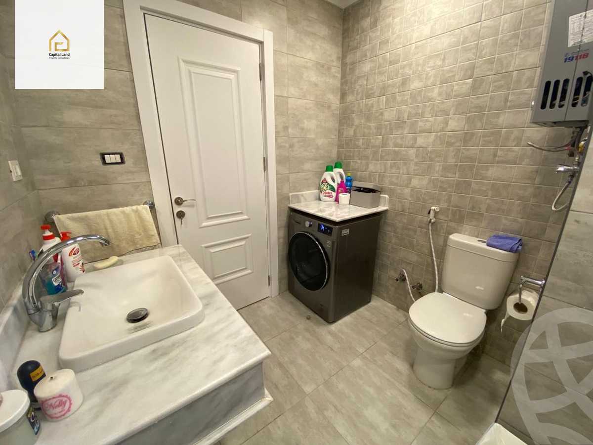https://aqarmap.com.eg/en/listing/5997833-for-sale-cairo-new-cairo-lrhb-city-phase-4-mohammed-farid-st