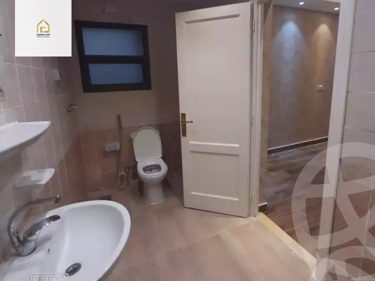 https://aqarmap.com.eg/en/listing/5900023-for-sale-cairo-new-cairo-lrhb-city-phase-5