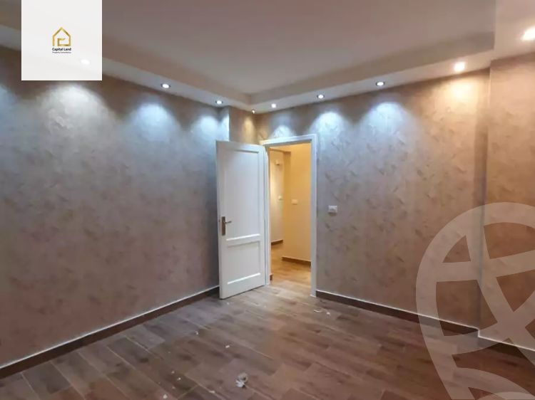 https://aqarmap.com.eg/en/listing/5900023-for-sale-cairo-new-cairo-lrhb-city-phase-5