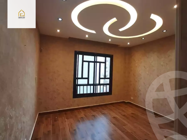 https://aqarmap.com.eg/en/listing/5900023-for-sale-cairo-new-cairo-lrhb-city-phase-5