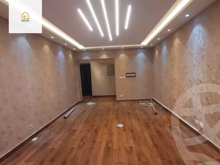 https://aqarmap.com.eg/en/listing/5900023-for-sale-cairo-new-cairo-lrhb-city-phase-5