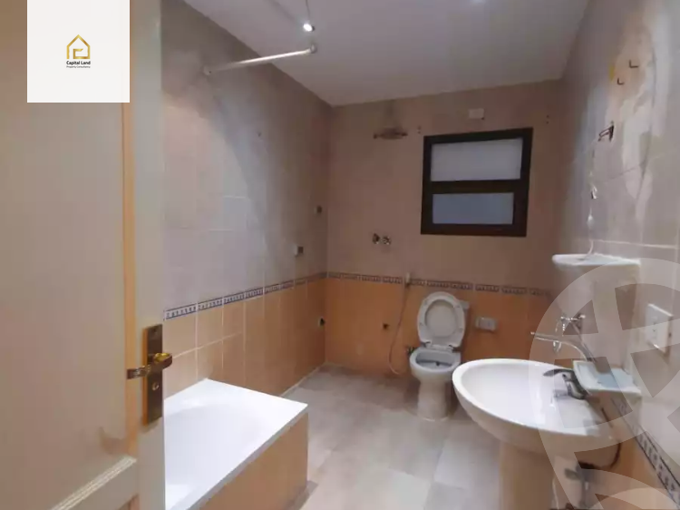 https://aqarmap.com.eg/en/listing/5900023-for-sale-cairo-new-cairo-lrhb-city-phase-5