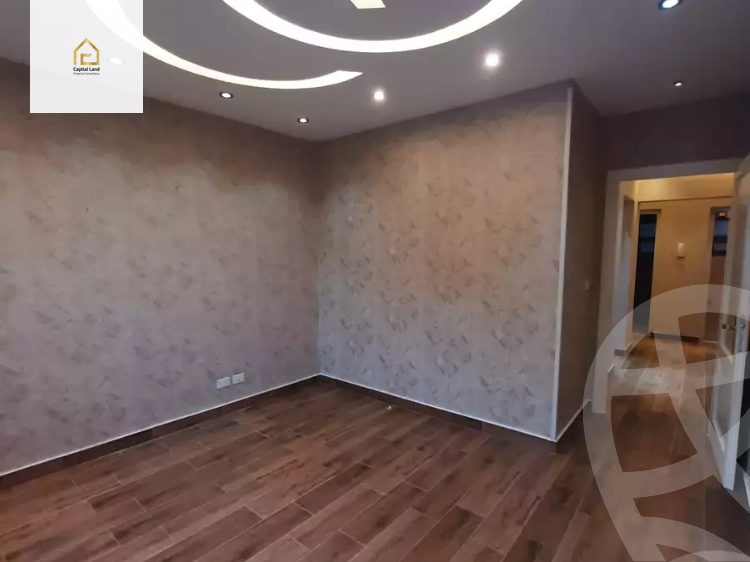 https://aqarmap.com.eg/en/listing/5900023-for-sale-cairo-new-cairo-lrhb-city-phase-5