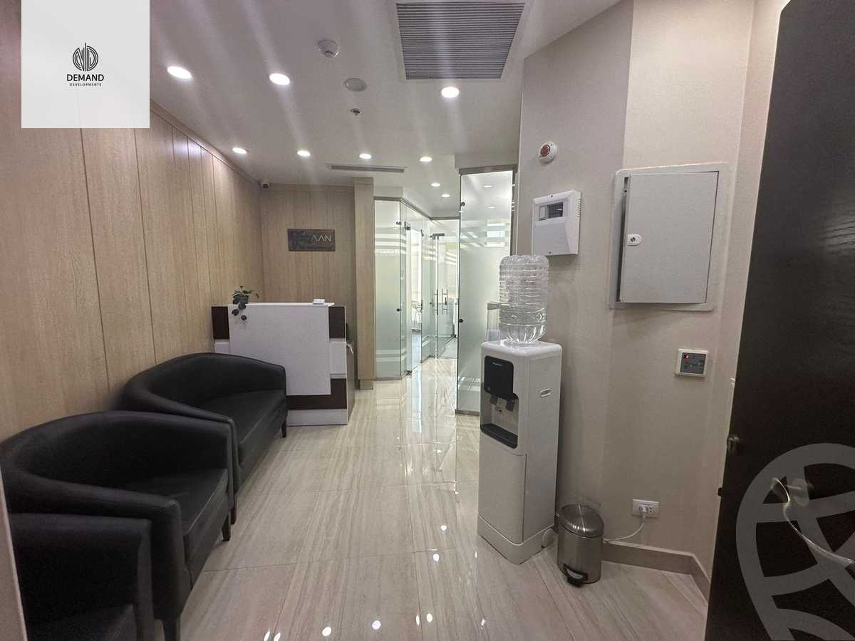https://aqarmap.com.eg/en/listing/5306442-for-sale-cairo-el-sheikh-zayed-city-shr-lshbb