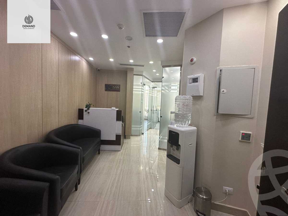 https://aqarmap.com.eg/en/listing/5306442-for-sale-cairo-el-sheikh-zayed-city-shr-lshbb