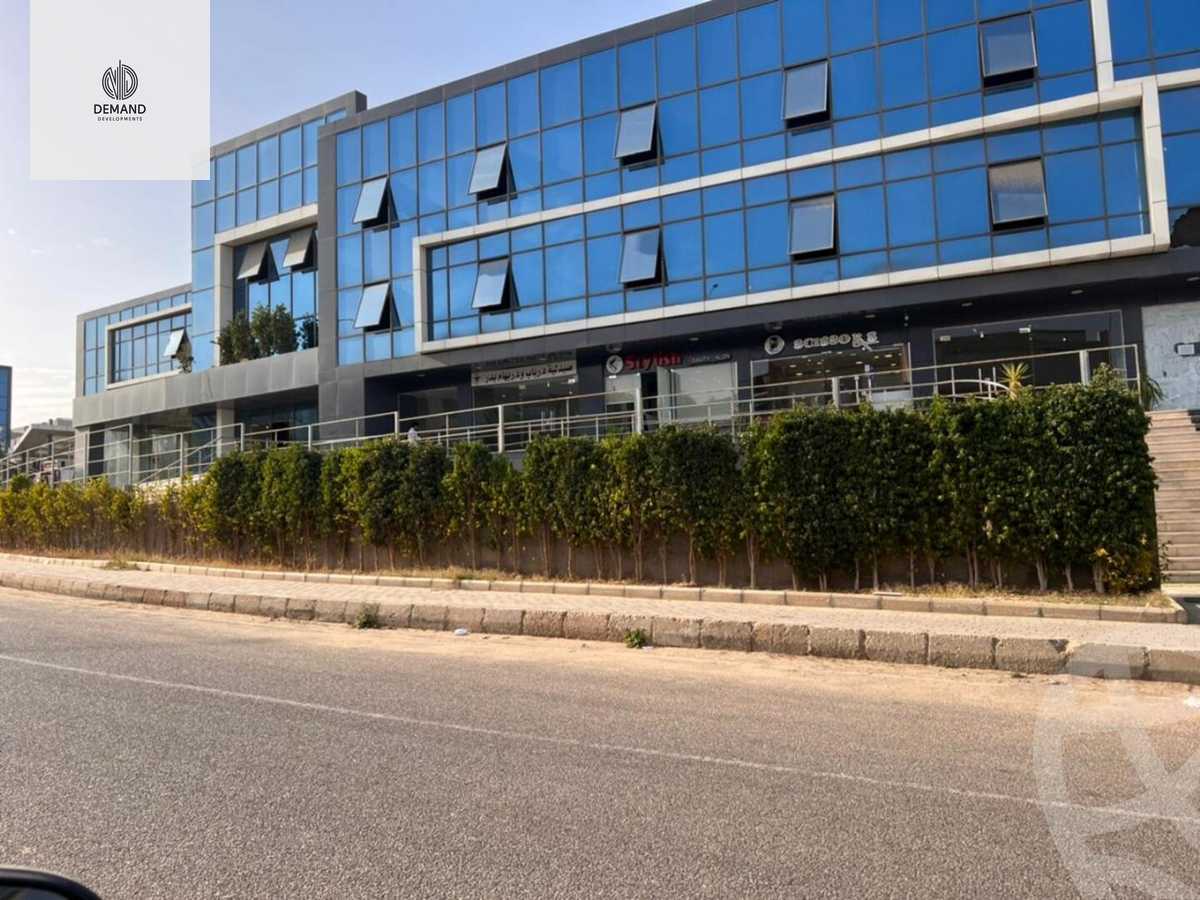 https://aqarmap.com.eg/en/listing/5510204-for-sale-cairo-el-sheikh-zayed-city-shr-lshbb