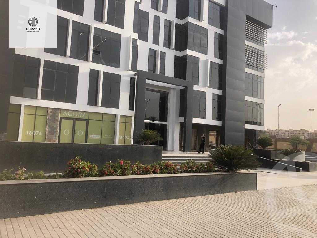 https://aqarmap.com.eg/en/listing/5907544-for-sale-cairo-el-sheikh-zayed-city-shr-lshbb