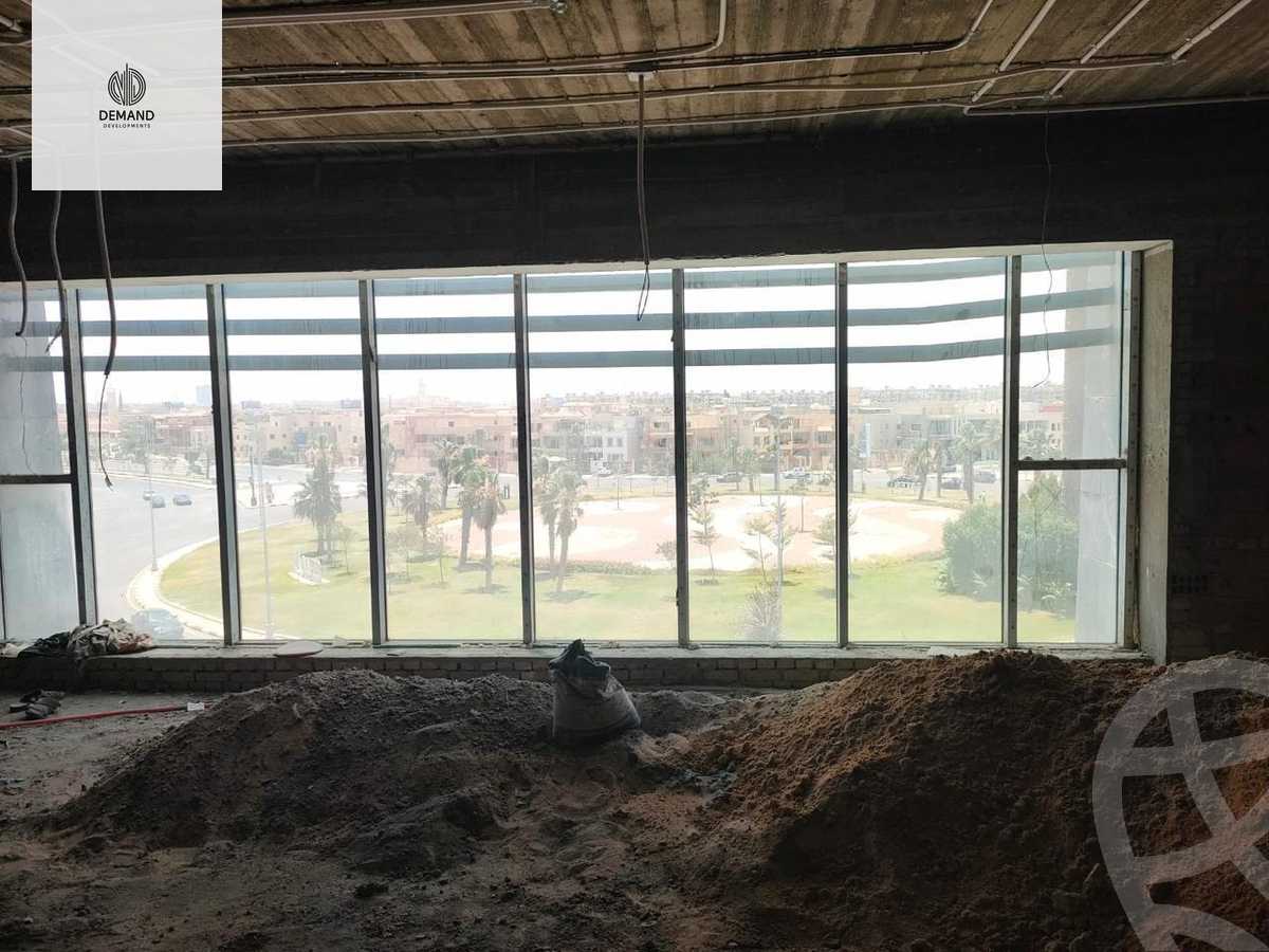 https://aqarmap.com.eg/en/listing/6227842-for-sale-cairo-el-sheikh-zayed-city-shr-lbstn