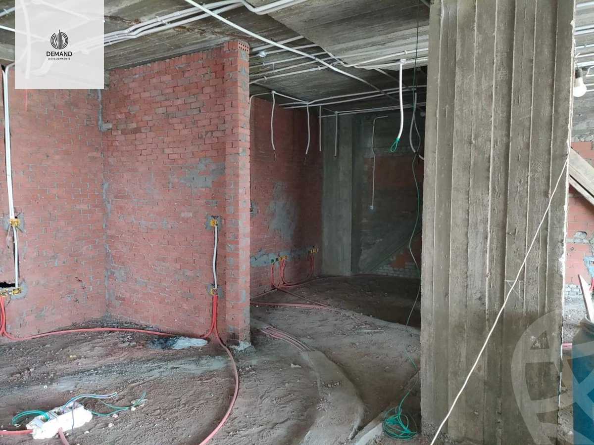 https://aqarmap.com.eg/en/listing/6227842-for-sale-cairo-el-sheikh-zayed-city-shr-lbstn