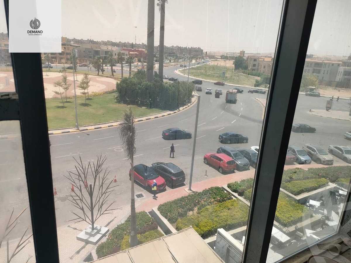 https://aqarmap.com.eg/en/listing/6227654-for-sale-cairo-el-sheikh-zayed-city-shr-lbstn