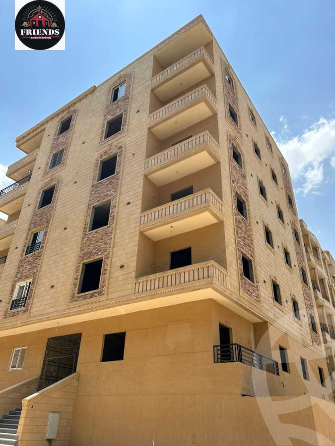 https://aqarmap.com.eg/en/listing/5298784-for-sale-cairo-6th-of-october-el-ahyaa-neighborhood-2nd-divided-from-al-kafrawei-st