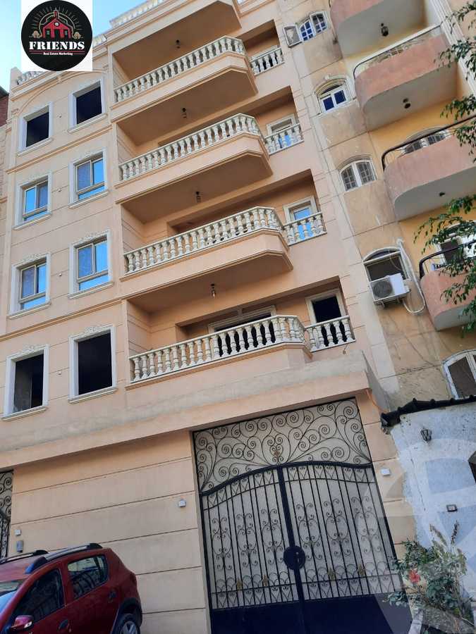 https://aqarmap.com.eg/en/listing/5313043-for-sale-cairo-6th-of-october-el-ahyaa-neighborhood-4th-school-st