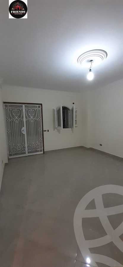https://aqarmap.com.eg/ar/listing/5381714-for-sale-cairo-6th-of-october-el-ahyaa-neighborhood-2nd-mohammed-mahran-st