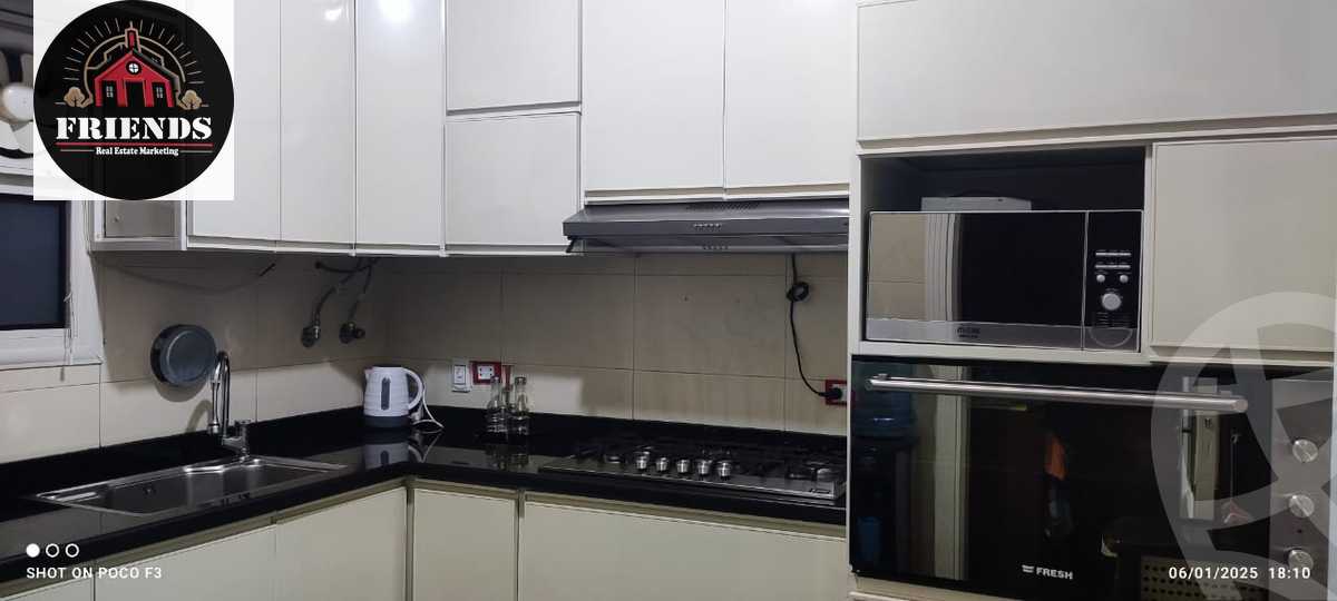 https://aqarmap.com.eg/en/listing/5490829-for-sale-cairo-6th-of-october-compounds-family-land