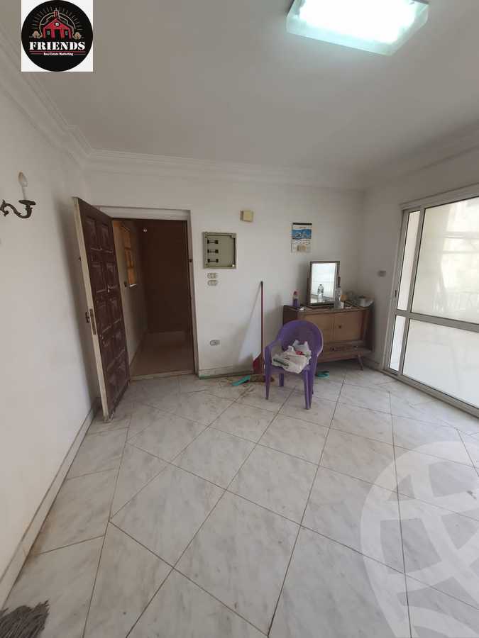 https://aqarmap.com.eg/en/listing/5543661-for-rent-cairo-6th-of-october-el-ahyaa-neighborhood-3rd-al-hay-al-thalith-st