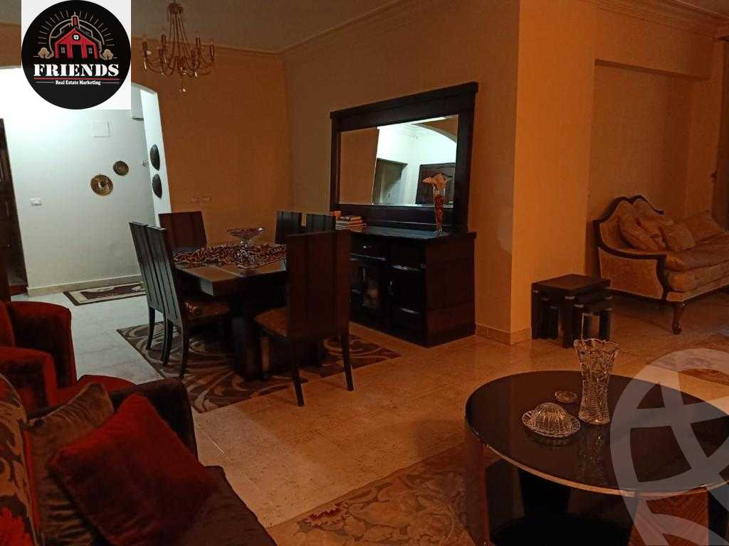 https://aqarmap.com.eg/en/listing/5569762-for-sale-cairo-el-sheikh-zayed-city-compounds-el-khamayel