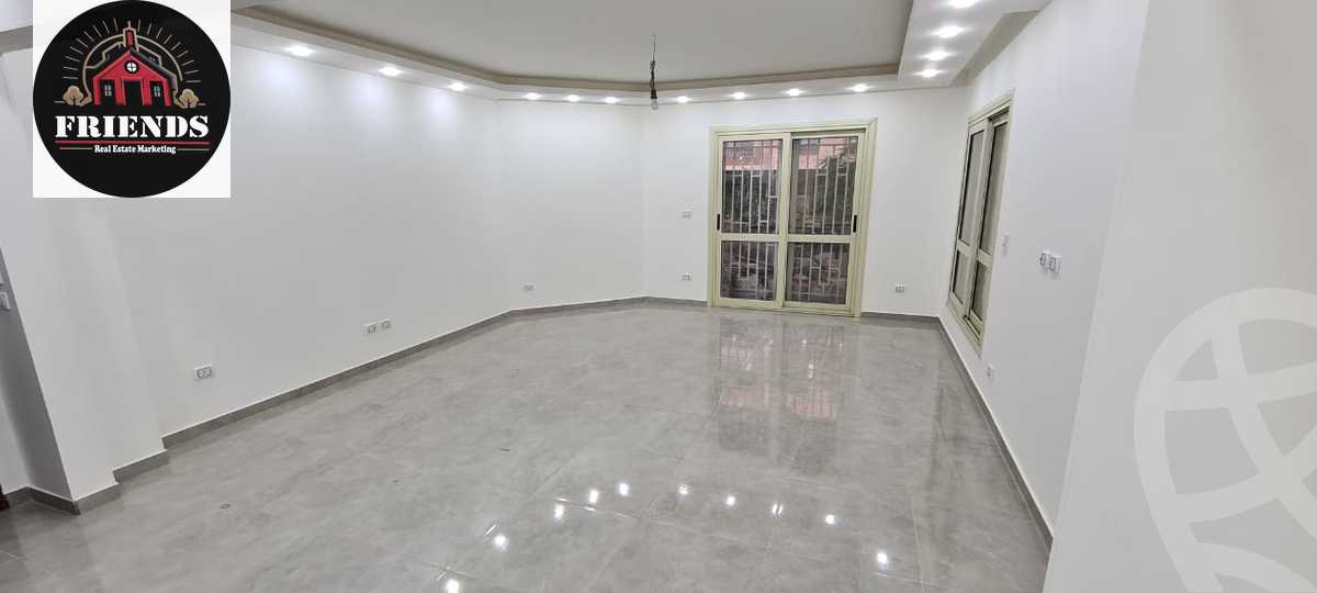 https://aqarmap.com.eg/en/listing/5574325-for-sale-cairo-el-sheikh-zayed-city-compounds-el-khamayel