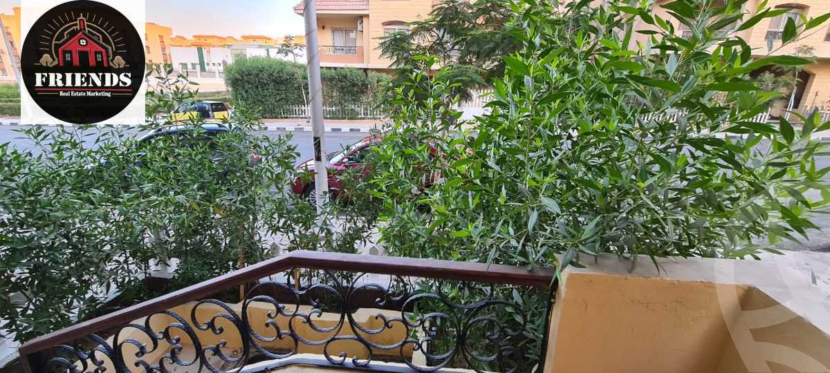 https://aqarmap.com.eg/en/listing/5574325-for-sale-cairo-el-sheikh-zayed-city-compounds-el-khamayel
