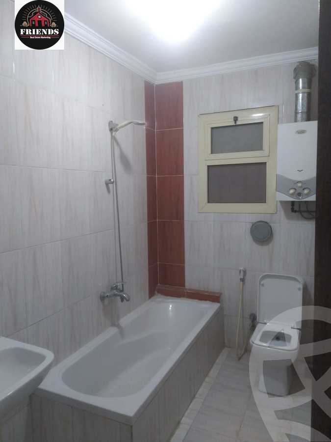 https://aqarmap.com.eg/en/listing/5602810-for-sale-cairo-6th-of-october-el-ahyaa-neighborhood-4th-street-5