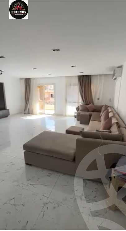 https://aqarmap.com.eg/en/listing/5647796-for-sale-cairo-el-sheikh-zayed-city-compounds-el-khamayel