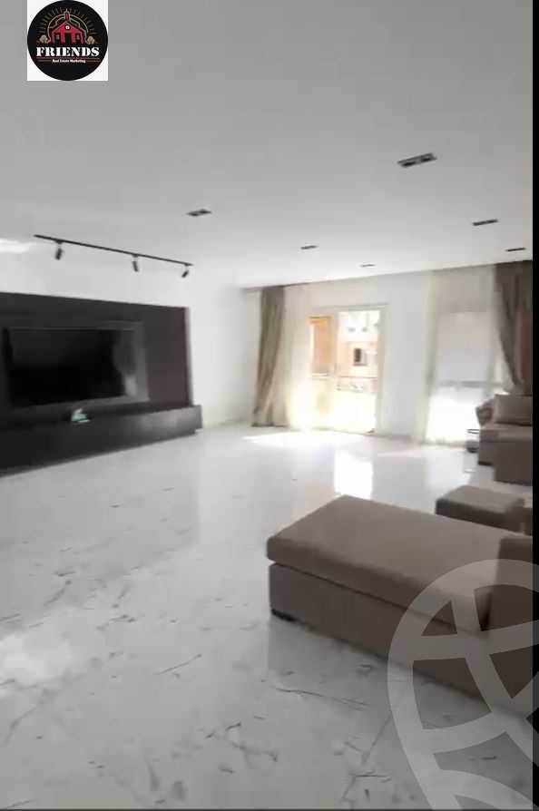 https://aqarmap.com.eg/en/listing/5647796-for-sale-cairo-el-sheikh-zayed-city-compounds-el-khamayel