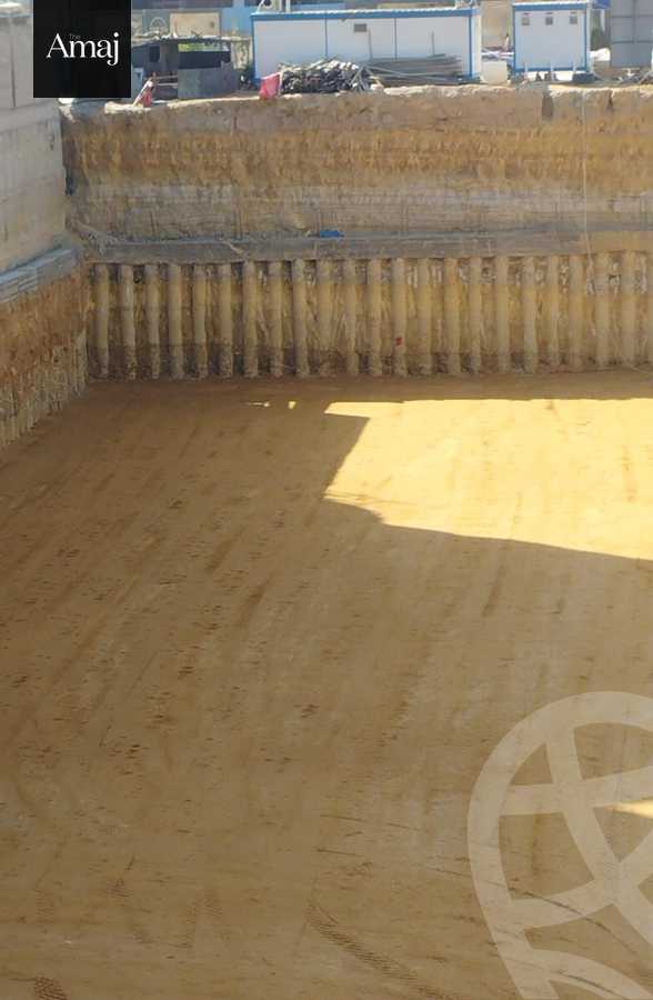 https://aqarmap.com.eg/ar/listing/5225176-for-sale-cairo-new-cairo-compounds-glare-business-mall-areva