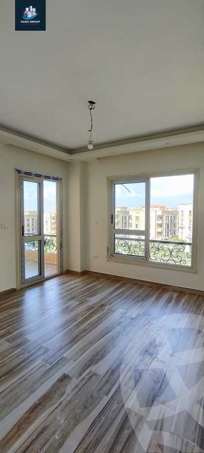 https://aqarmap.com.eg/en/listing/5900659-for-sale-cairo-el-sheikh-zayed-city-compounds-el-khamayel