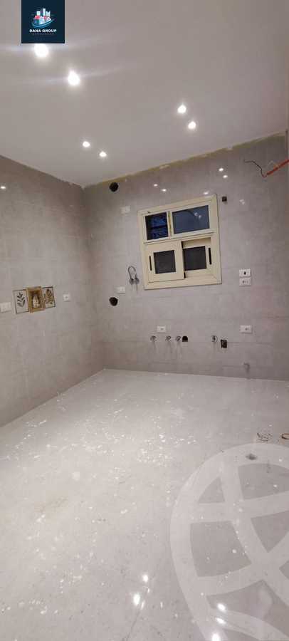 https://aqarmap.com.eg/en/listing/5973404-for-sale-cairo-el-sheikh-zayed-city-compounds-el-khamayel