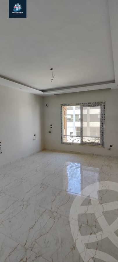 https://aqarmap.com.eg/en/listing/5987837-for-sale-cairo-el-sheikh-zayed-city-compounds-el-khamayel