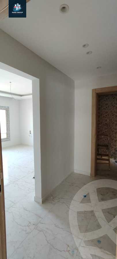 https://aqarmap.com.eg/en/listing/6005614-for-sale-cairo-el-sheikh-zayed-city-compounds-el-khamayel