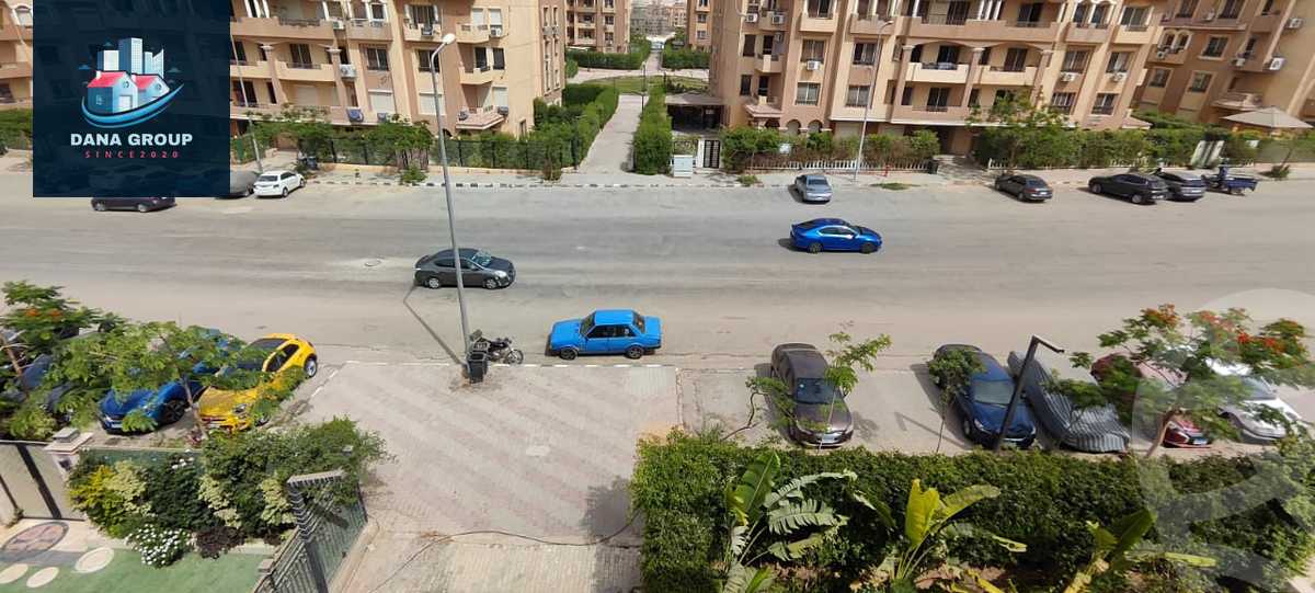 https://aqarmap.com.eg/en/listing/6008181-for-sale-cairo-el-sheikh-zayed-city-compounds-el-khamayel