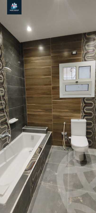 https://aqarmap.com.eg/ar/listing/6008199-for-sale-cairo-el-sheikh-zayed-city-compounds-el-khamayel