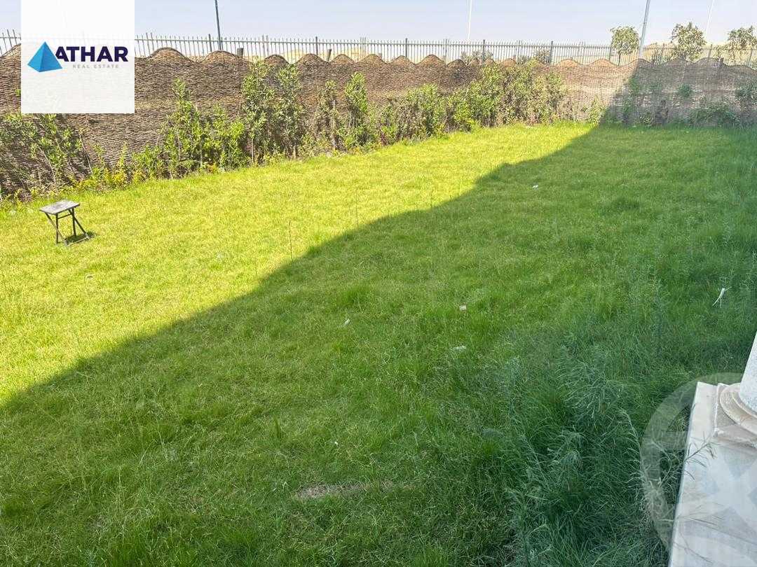 https://aqarmap.com.eg/en/listing/5443378-for-sale-cairo-new-cairo-compounds-mountain-view-hyde-park