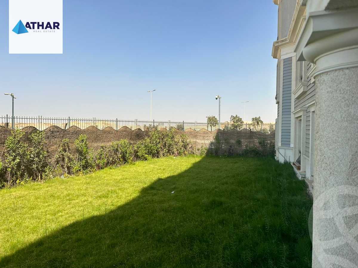 https://aqarmap.com.eg/en/listing/5443378-for-sale-cairo-new-cairo-compounds-mountain-view-hyde-park