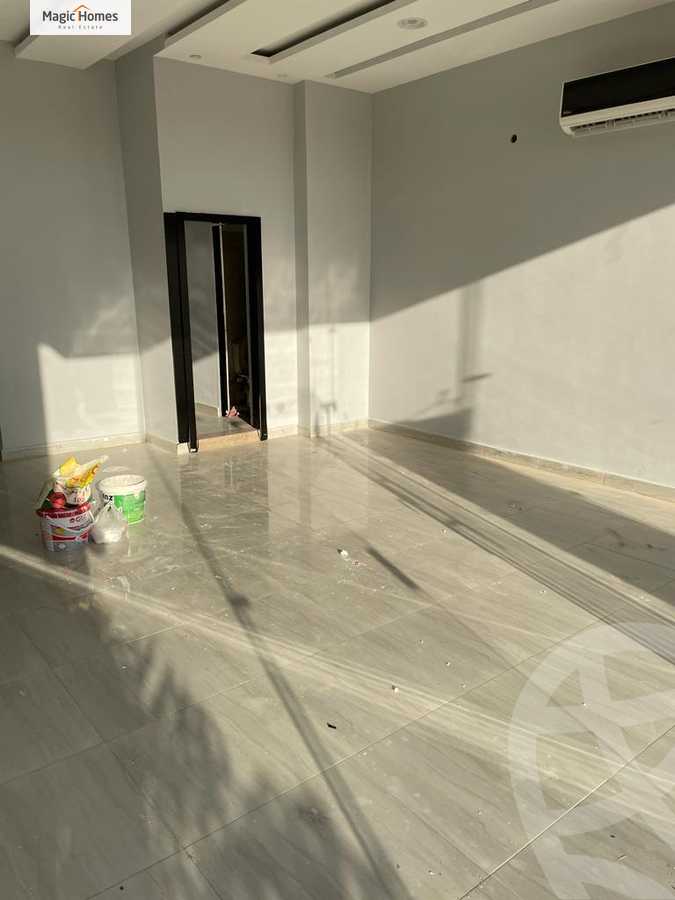 https://aqarmap.com.eg/ar/listing/4076522-for-rent-cairo-el-sheikh-zayed-city-compounds-in-sheikh-zayed-beverly-hills