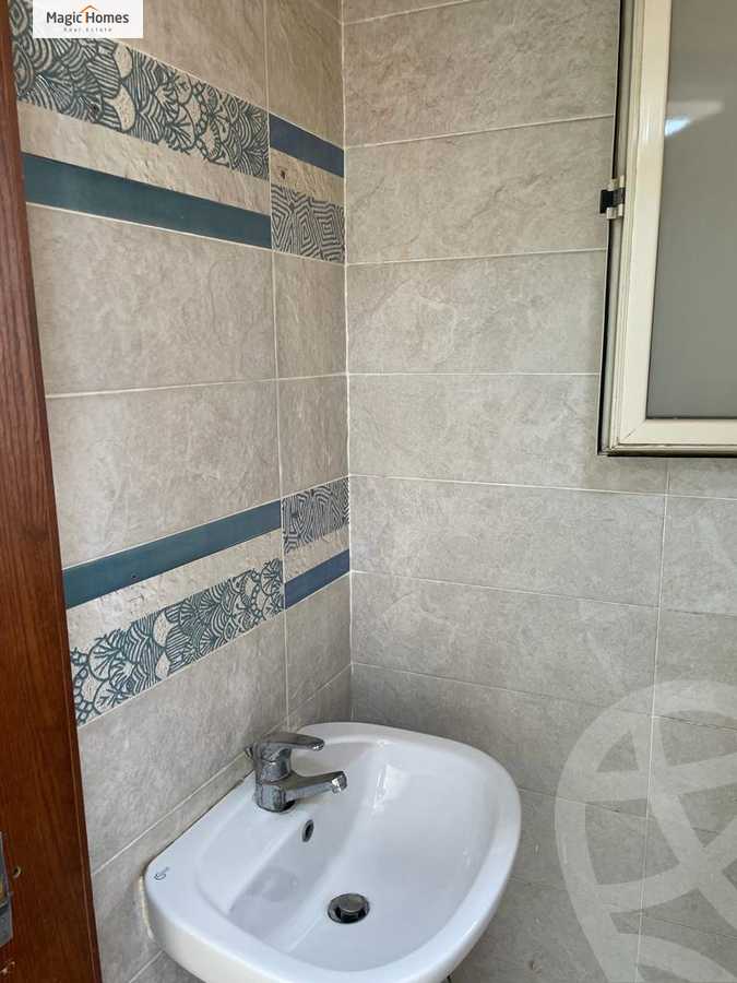 https://aqarmap.com.eg/en/listing/4180738-for-rent-cairo-el-maadi-autostrad