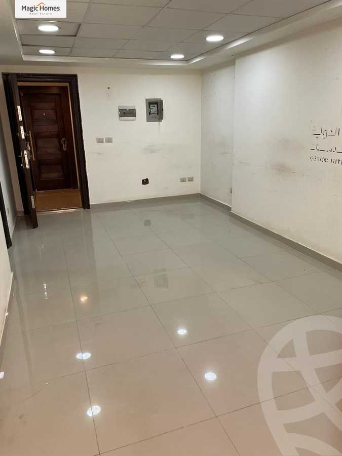 https://aqarmap.com.eg/ar/listing/4541989-for-sale-cairo-el-maadi-zahraa-el-maadi-zahraa-el-maadi-st
