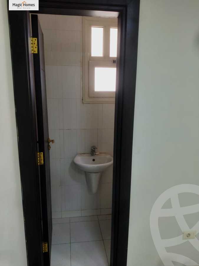 https://aqarmap.com.eg/ar/listing/5814173-for-sale-cairo-el-maadi-zahraa-el-maadi-zahraa-el-maadi-st