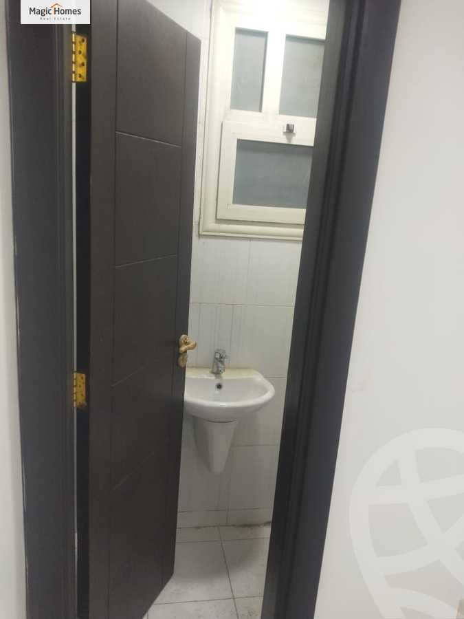 https://aqarmap.com.eg/ar/listing/5814173-for-sale-cairo-el-maadi-zahraa-el-maadi-zahraa-el-maadi-st