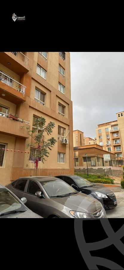 https://aqarmap.com.eg/ar/listing/5516857-for-sale-cairo-6th-of-october-hadaeq-october-kmbwnd-fy-hdyq-ktwbr-degla-gardens