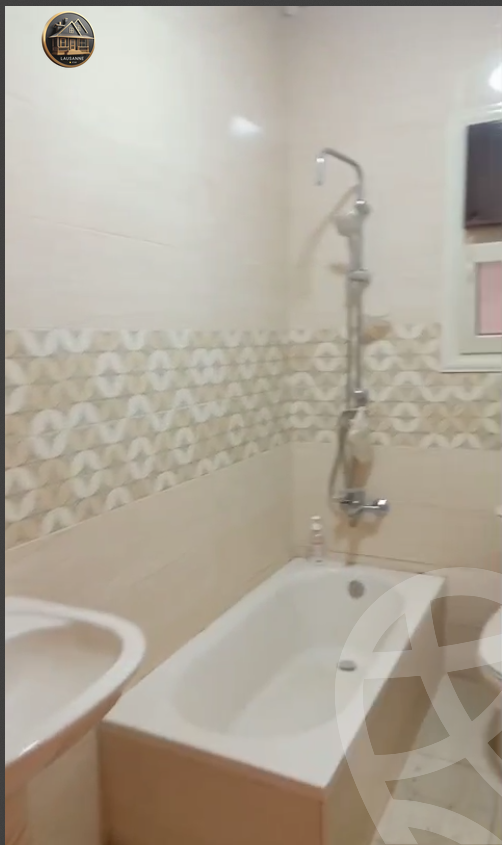 https://aqarmap.com.eg/en/listing/5932475-for-sale-cairo-mokattam-el-hadabah-el-wosta-el-mantaqa-el-olaa-baron-school-street