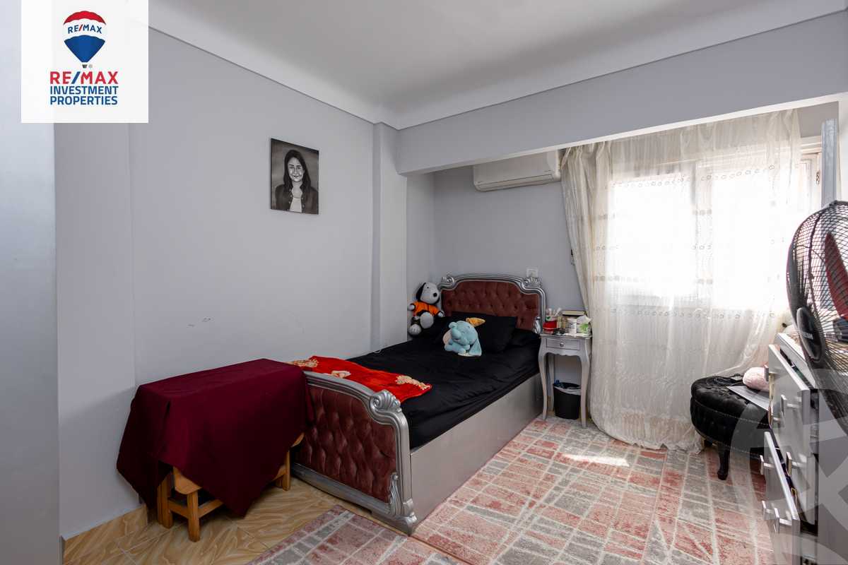 https://aqarmap.com.eg/ar/listing/6259877-for-sale-alexandria-bolekly-abd-el-salam-aref-st
