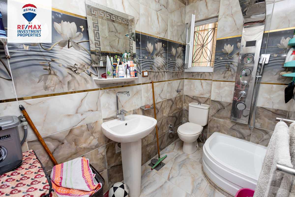 https://aqarmap.com.eg/ar/listing/6259877-for-sale-alexandria-bolekly-abd-el-salam-aref-st