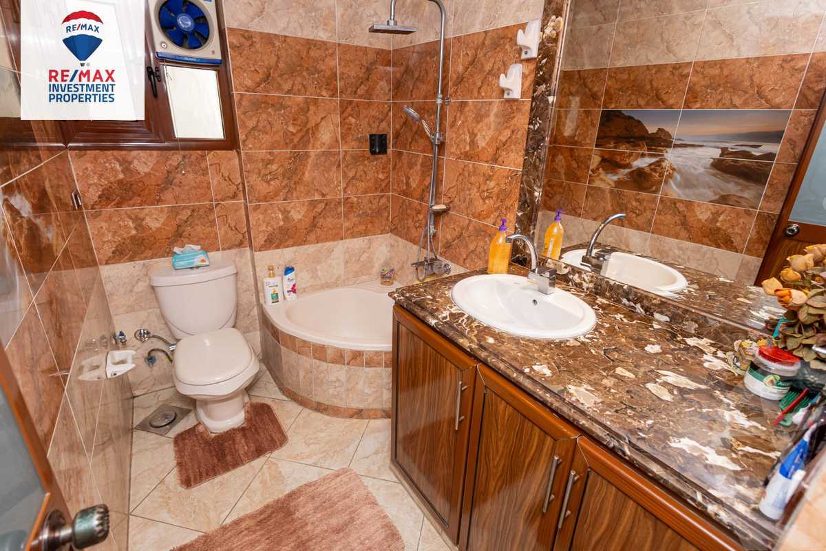 https://aqarmap.com.eg/ar/listing/6262680-for-sale-alexandria-sporting-el-geish-road
