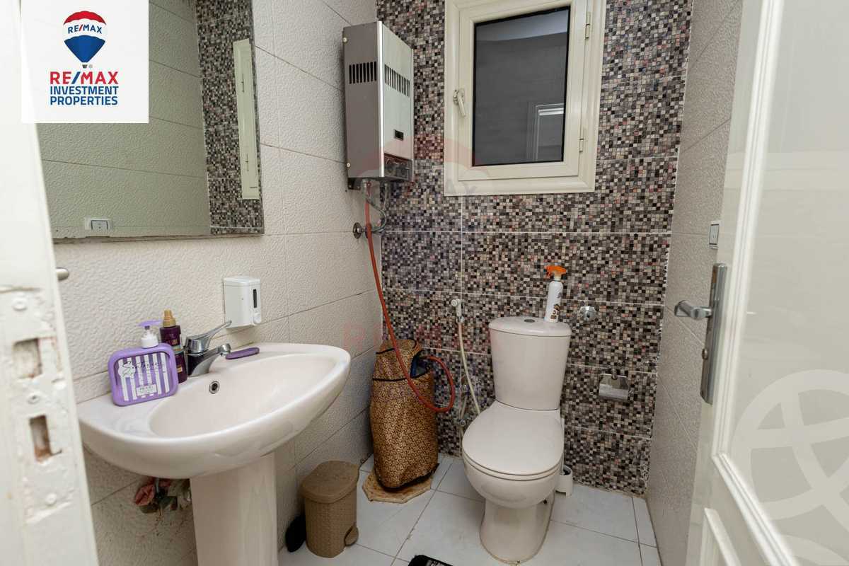 https://aqarmap.com.eg/ar/listing/6334946-for-sale-alexandria-kafr-abdo-shr-lsyd-skyn-bnt-lhsyn