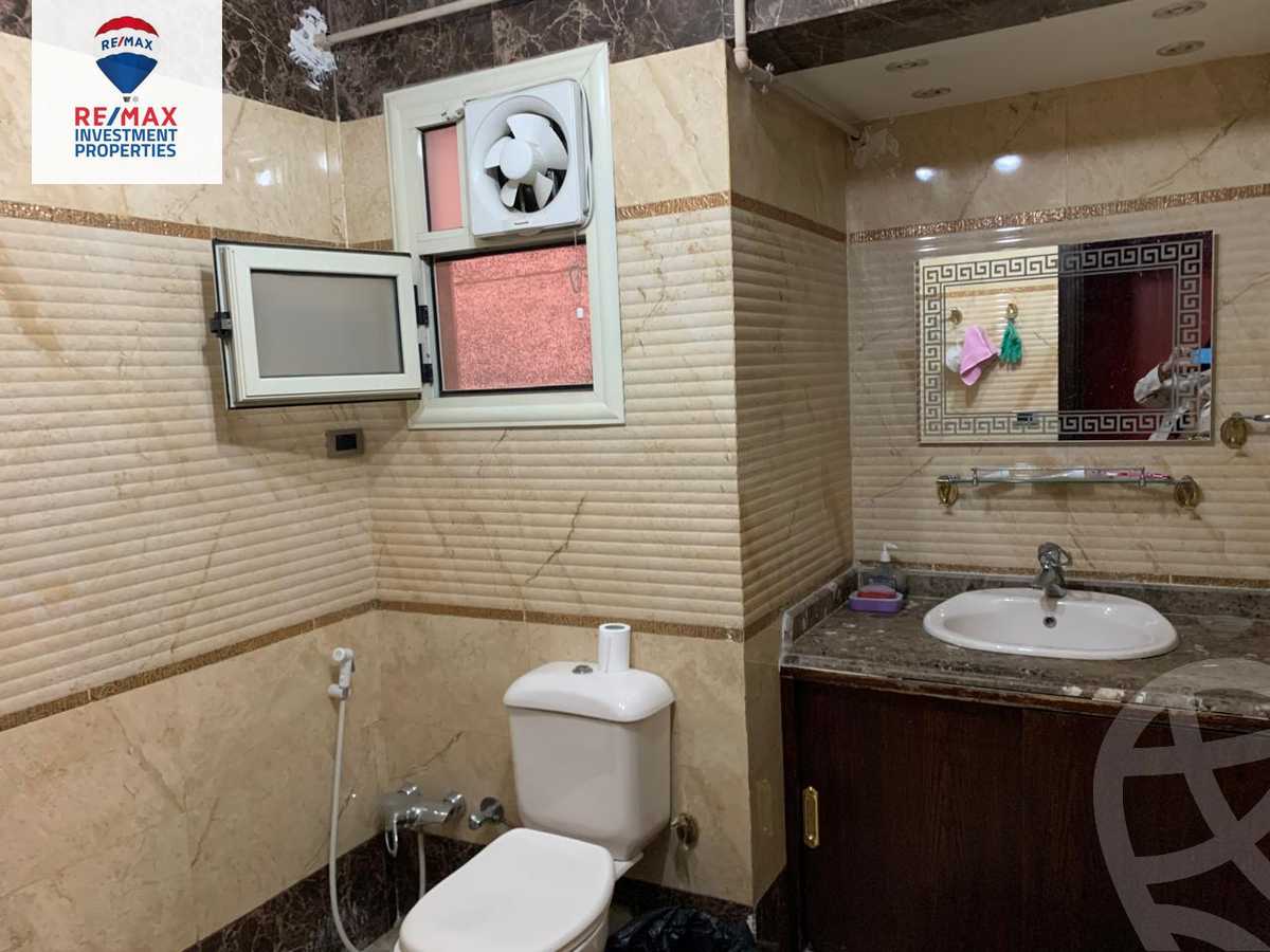 https://aqarmap.com.eg/ar/listing/6358088-for-sale-alexandria-moharram-bey-el-rasafa-st